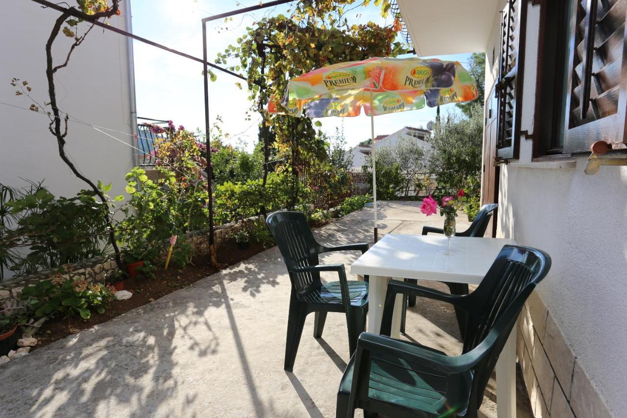 Apartments By The Sea Rogoznica - 10338 Eksteriør billede